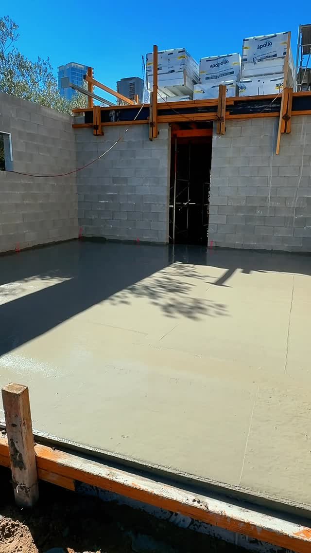 Fresh slab, On the pour